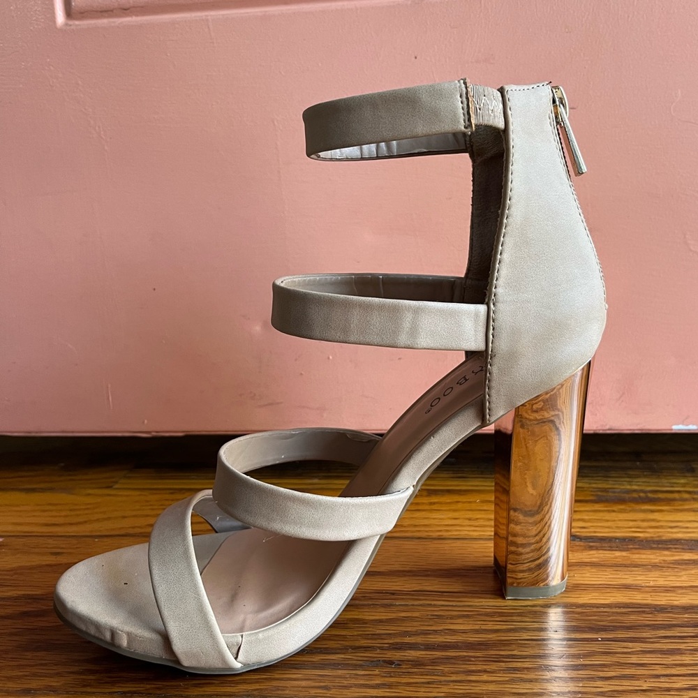 Nude and Gold 4 in. Strappy Heels • Size 7